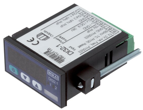 Exemplary representation: Universal display and control unit for panel mounting