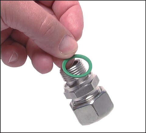Zgleden uprizoritev: Profile sealing ring for cutting ring fittings